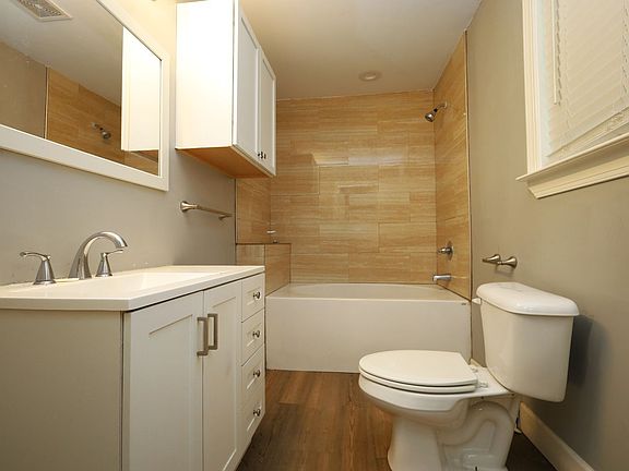5th image of 522 1/2 Green St