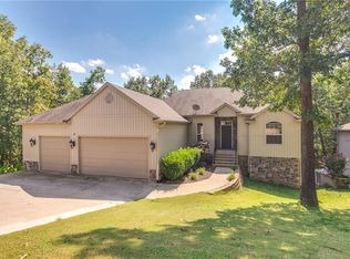 10 Norman Ln, Bella Vista, AR 72714