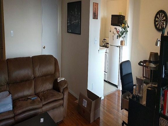 5th image of 25-64 Crescent St #5B