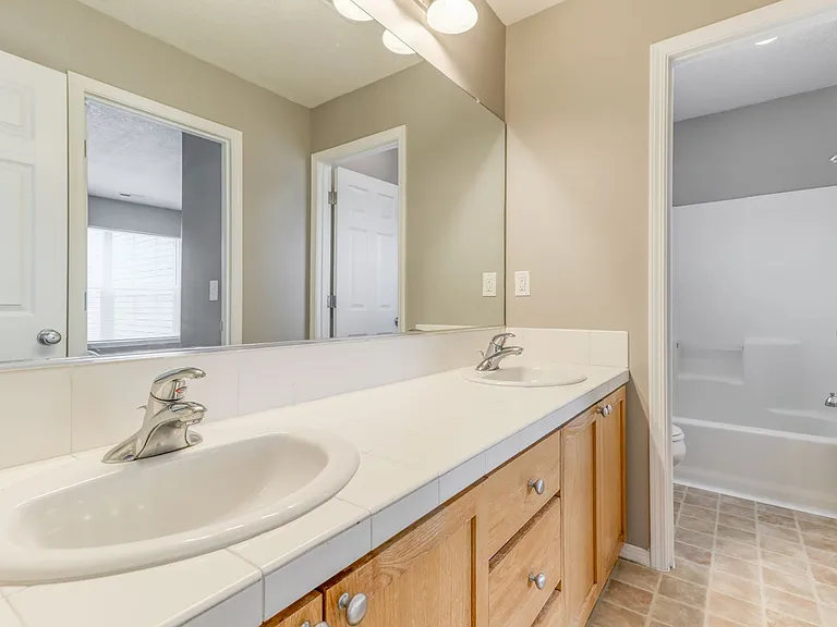 20467 SW Rosemount St — Photo 19
