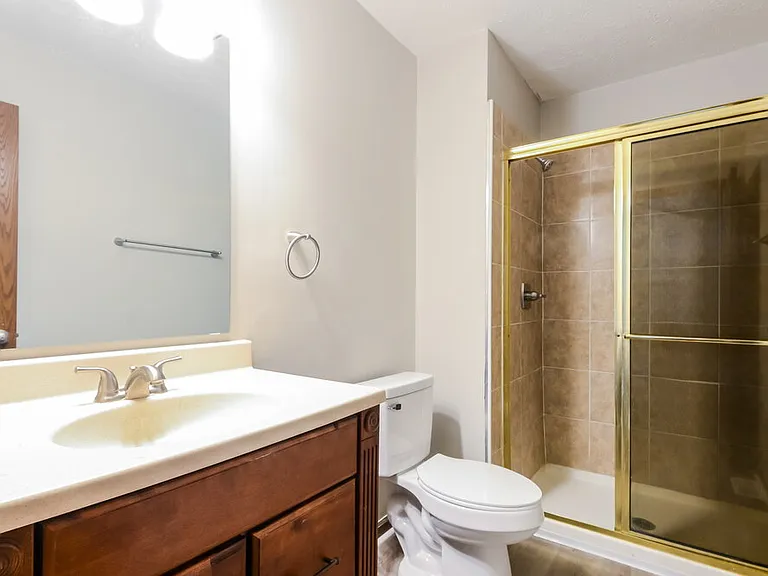 1804 Shorter Ct — Photo 12