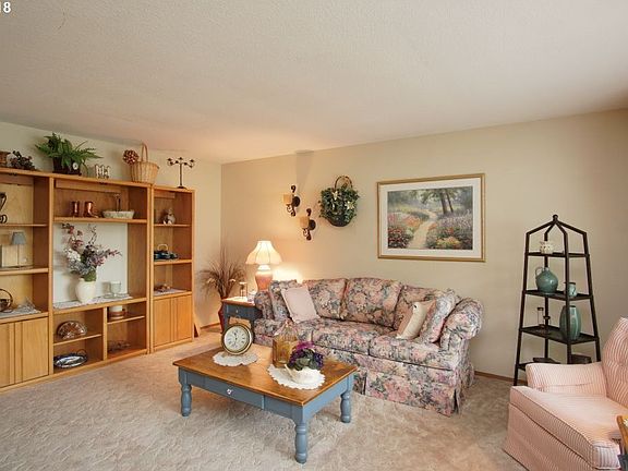 3rd image of 8203 NE 136th Ave
