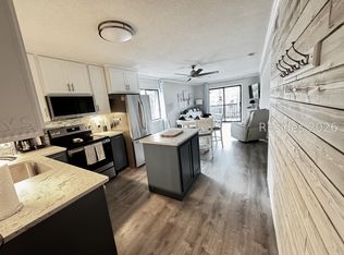 40 Folly Field Rd APT A17, Hilton Head Island, SC 29928