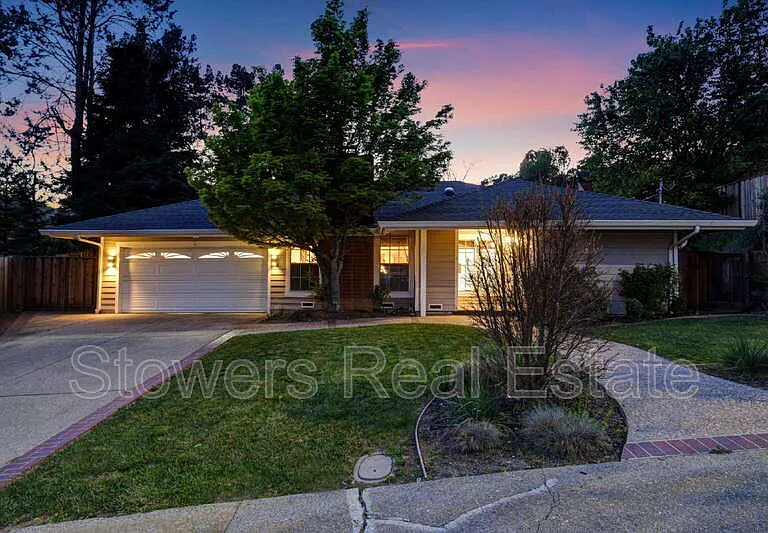 1413 Goleta Ct — Photo 29