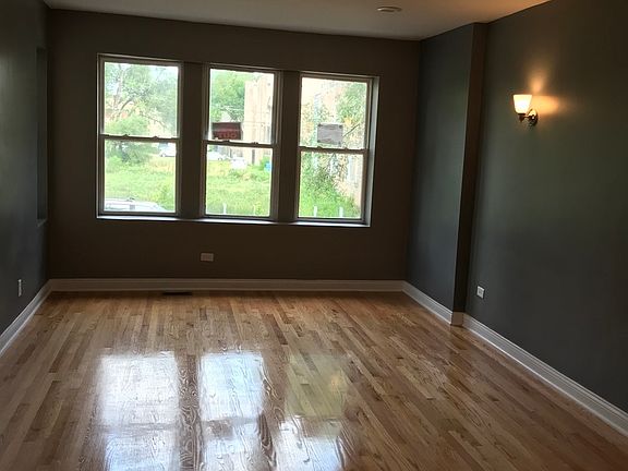 3rd image of 1514 S Christiana Ave #3