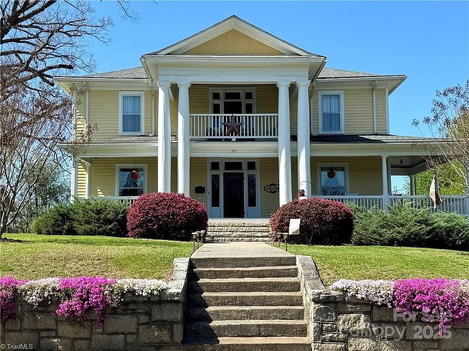 1st image of 311 Cherry St