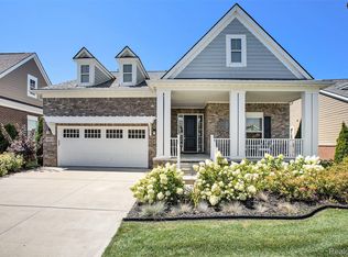 49914 Harding St, Canton, MI 48188