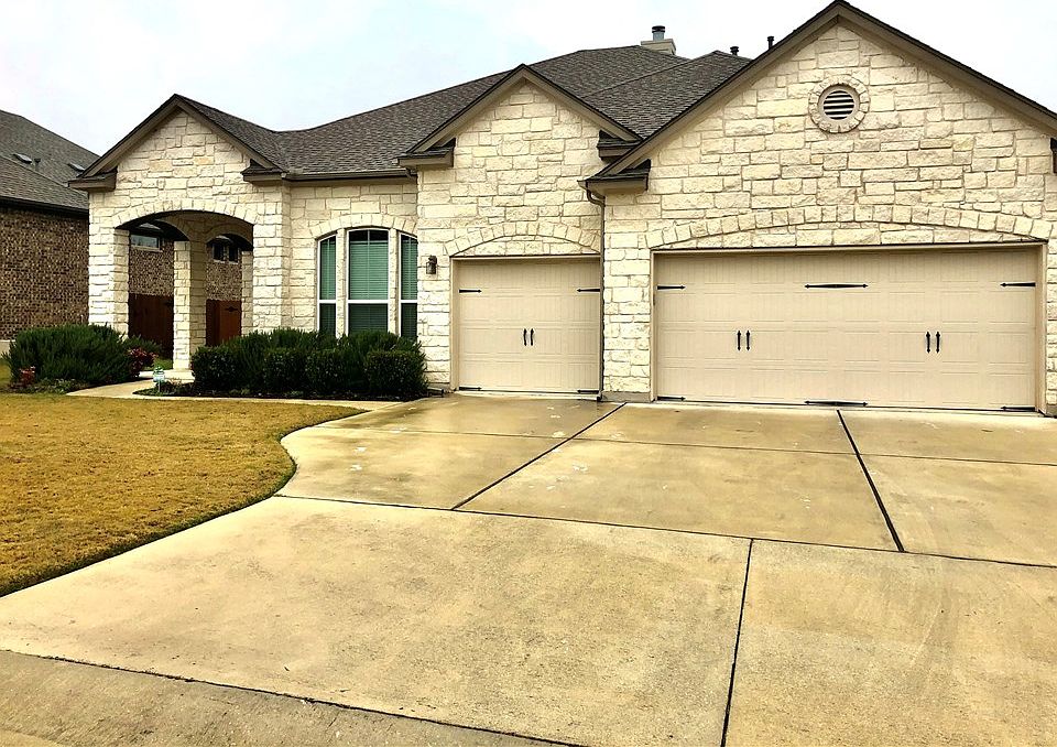 1st image of 840 Wild Rose Dr