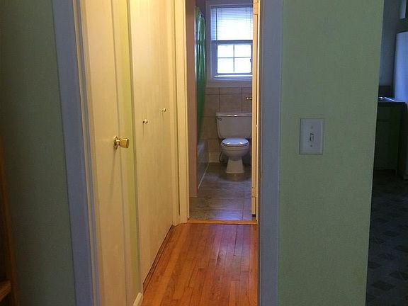 5th image of 35-1 Huguenot St