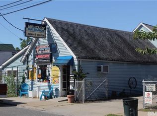 34 Homan Ave, Bay Shore, NY 11706