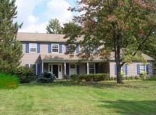 7565 Valley View Rd, Hudson, OH 44236