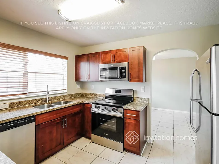 1330 NW 192nd Ln — Photo 7