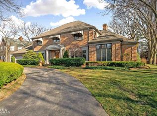 6 Cameron Pl, Grosse Pointe, MI 48230