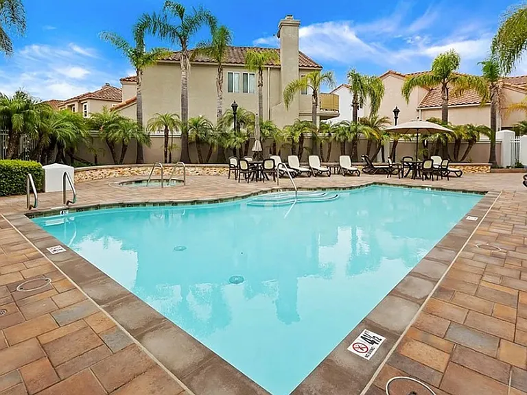 1801 Capetown Cir — Photo 22