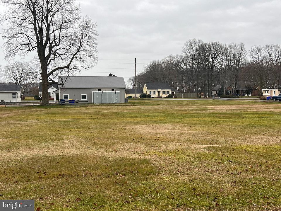 2nd image of 39 E Greenwing Dr