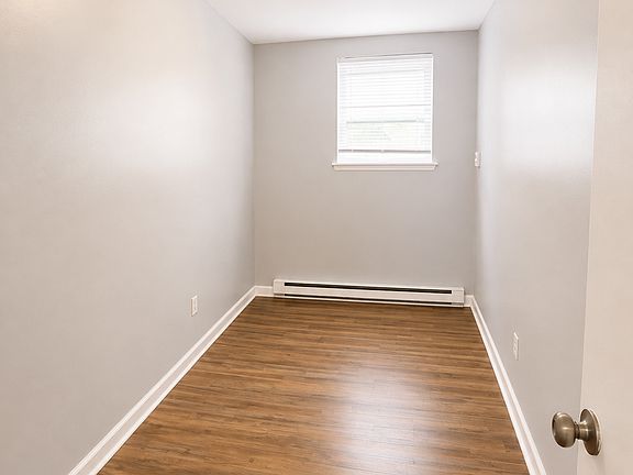 4th image of 5101 N Camac St APT E3