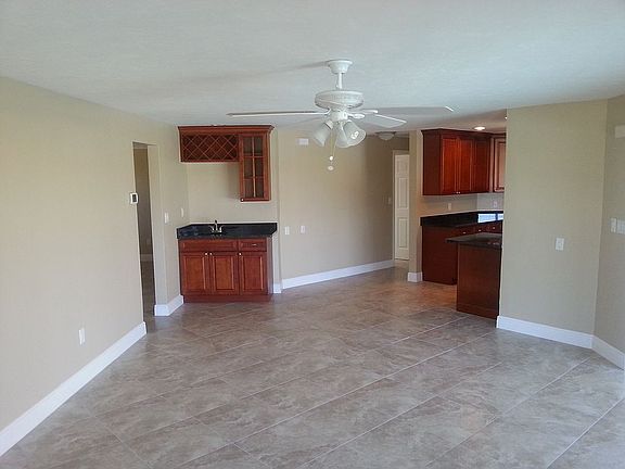 4th image of 6748 Griffin Blvd