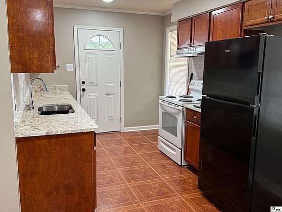 2nd image of 106 Grayson St
