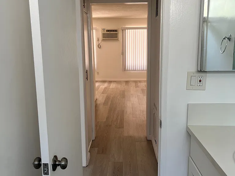 148 N. St Andrew Pl. — Photo 32