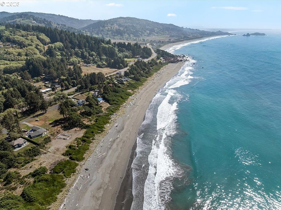 14339 Highway 101, Brookings, OR 97415 | MLS #411071079 | Zillow