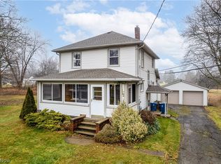 3999 Johnson Rd, Barberton, OH 44203