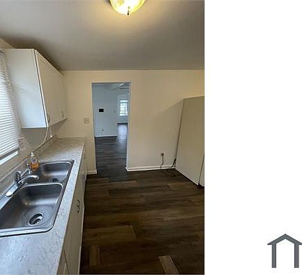 1st image of 138 N Queen St
