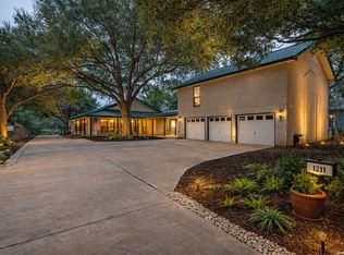 1211 Alamo St, Castroville, TX 78009