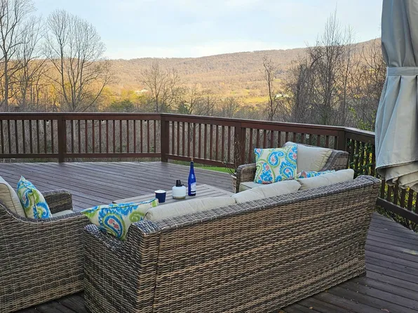 734 Harmony Orchard Rd, Front Royal, VA 22630