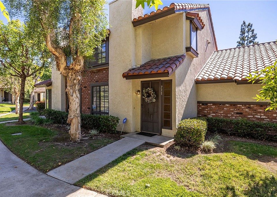 1st image of 711 Santa Rosa Ct