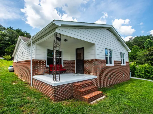 701 Ada St, Blue Ridge, GA 30513