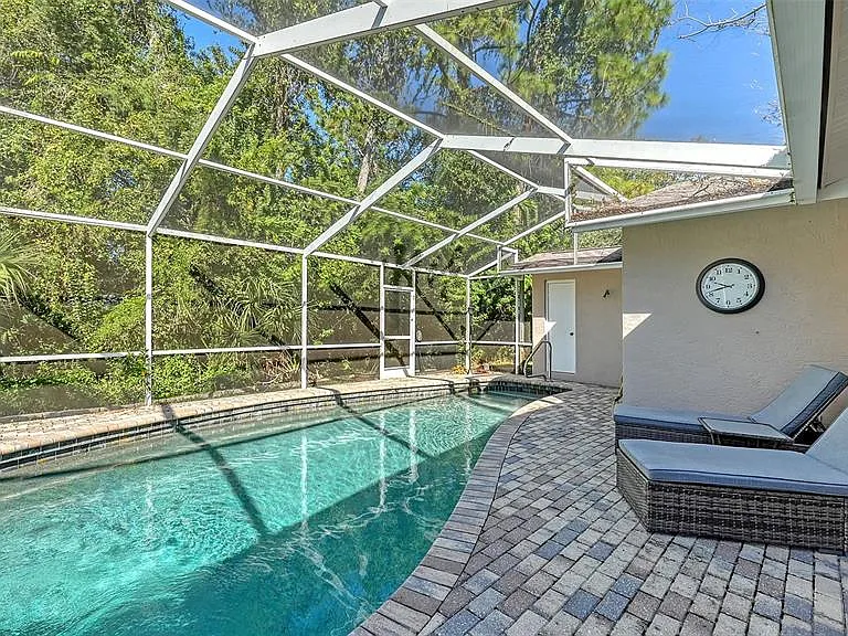 2246 Cork Oak St W — Photo 45