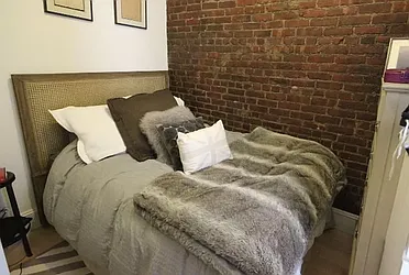 Rented by LJ Sloane Management