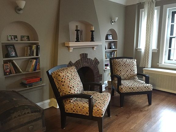 2nd image of 1445 W Thome Ave #2