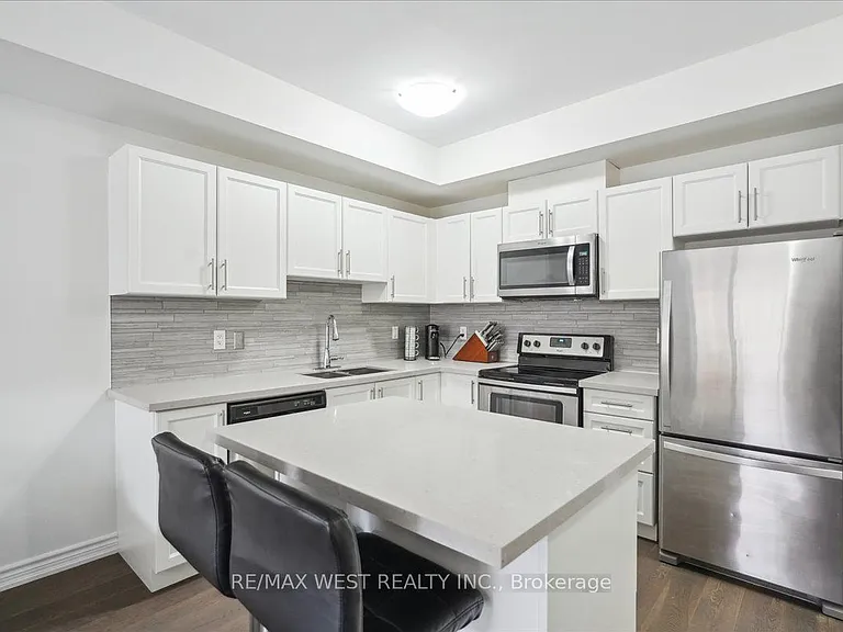 196 Pine Grove Rd #25 — Photo 2