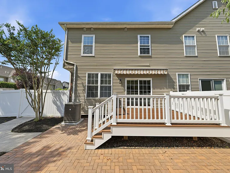 3518 Trevi Ct — Photo 31