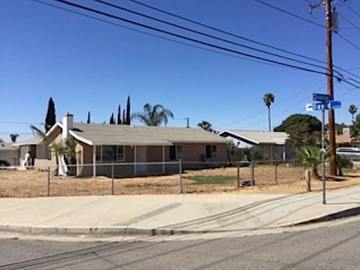 1st image of 23635 Hemlock Ave