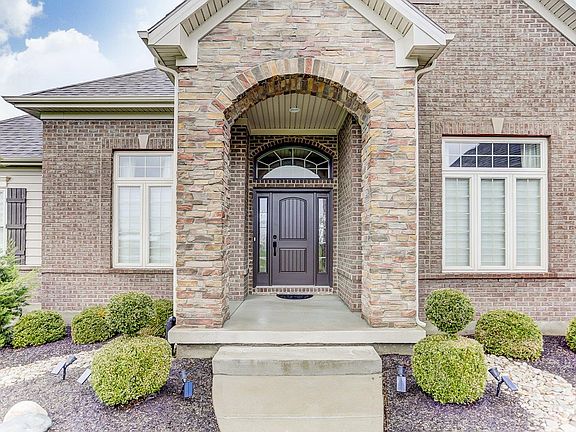 3rd image of 2206 Buckeye Ct