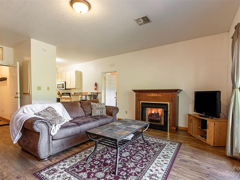 11012 State Highway 80 S Burnsville NC Zillow