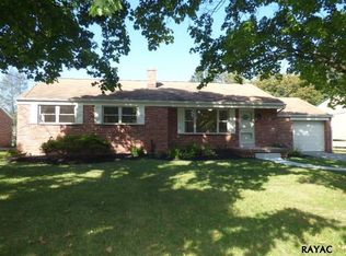 2327 Maple Rd, York, PA 17408