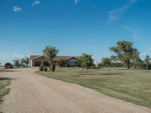 38404 142nd St, Warner Township, SD 57401