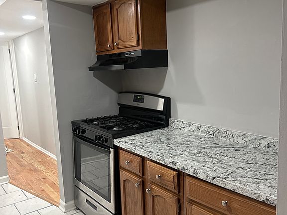 4th image of 7057 Cresheim Rd APT 2