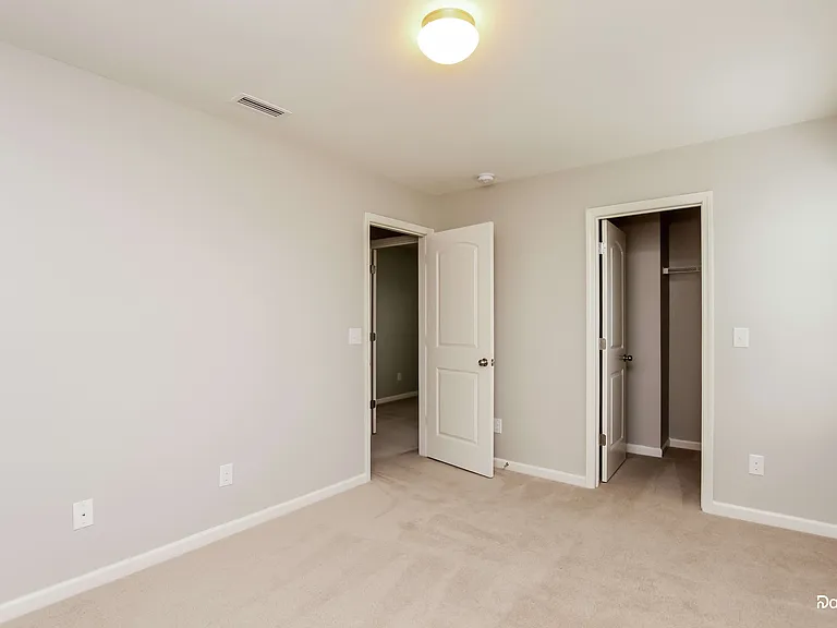 701 Falls Ln — Photo 9