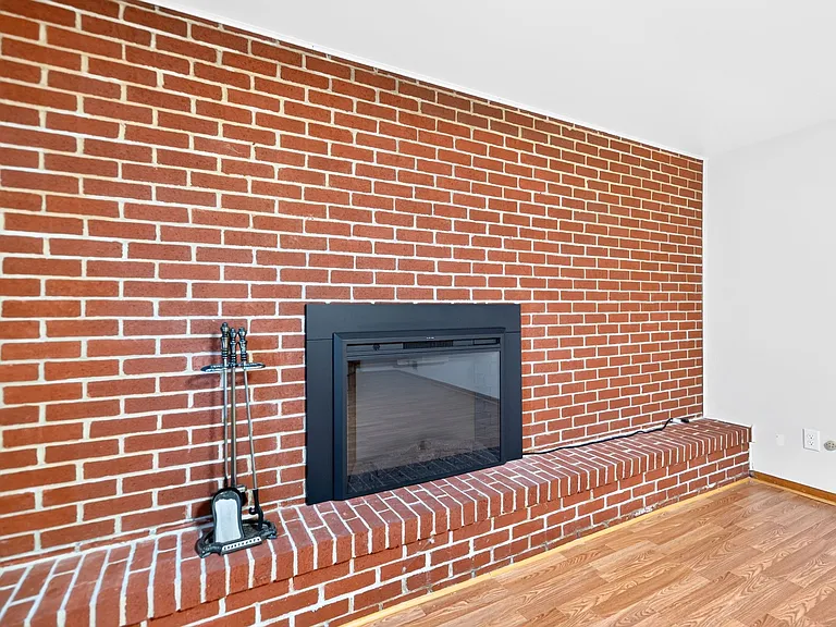 436 Sharon Rd — Photo 32