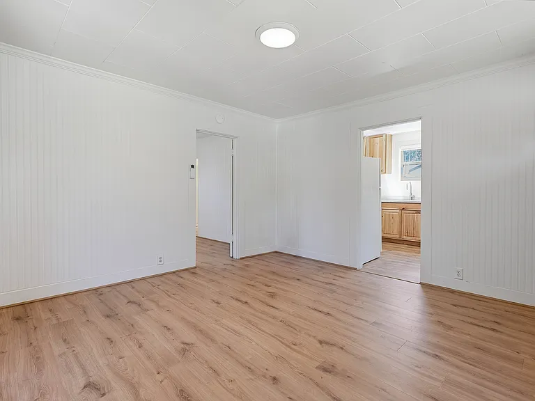 510 NE Quimby Ave #1 — Photo 13