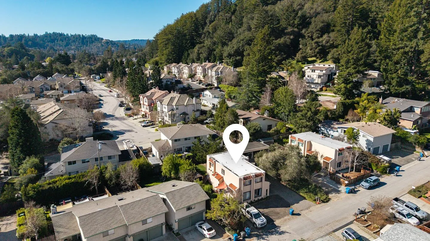7 Macleod Way photo 1