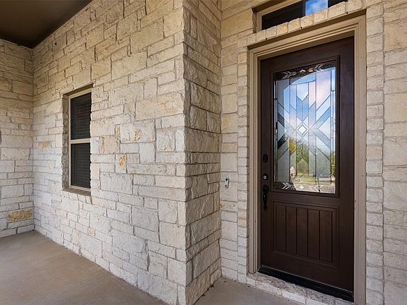 3rd image of 959 Blue Ridge Dr