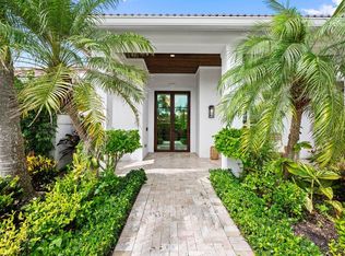 160 Beacon Ln, Jupiter Inlet Colony, FL 33469