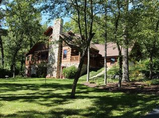 215 N Draper Rd, Mchenry, IL 60050