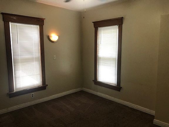 5th image of 702 E Green St APT 1