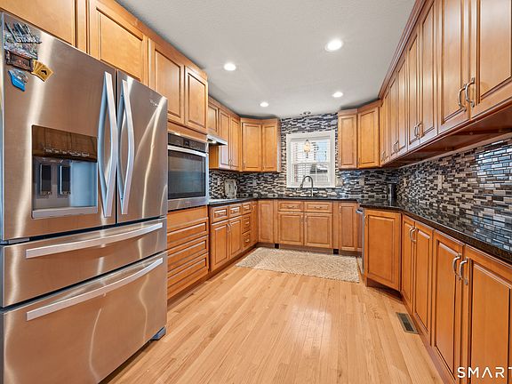 3rd image of 49 Clearfield Road